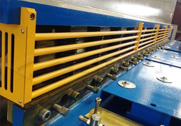 簡易式防護柵欄.jpg 簡易式防護柵欄.jpg