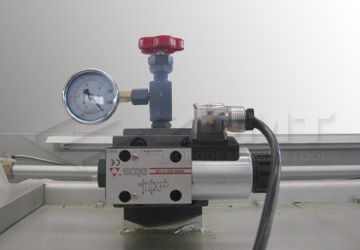 液壓系統(tǒng).jpg 液壓系統(tǒng).jpg